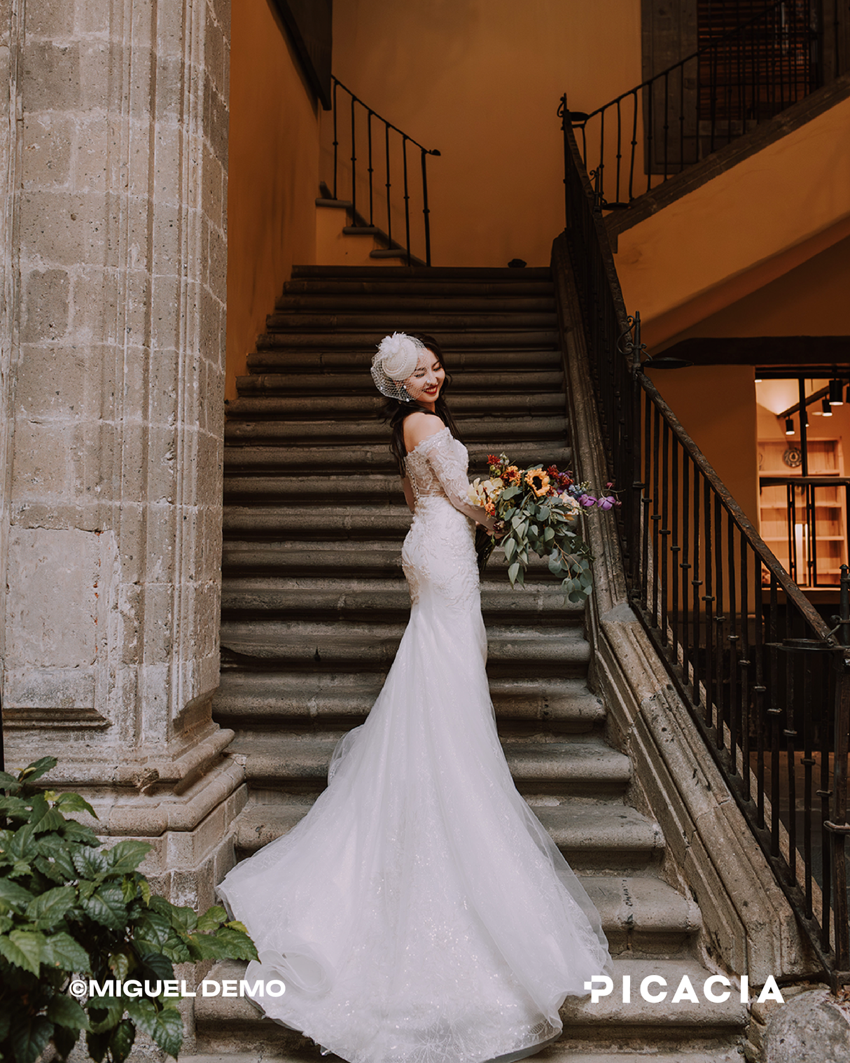 Conferencia Virtual: La Magia de la fotografía de bodas con Miguel Demo